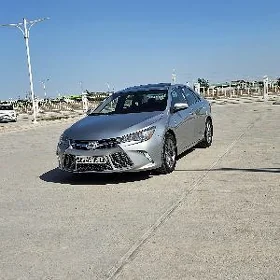 Toyota Camry 2016