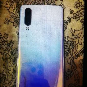 HUAWEİ P30
