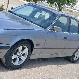 BMW 525 1989