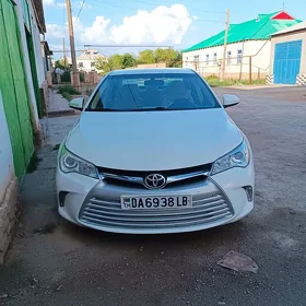 Toyota Camry 2017