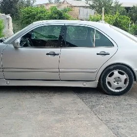 Mercedes-Benz E280 1997