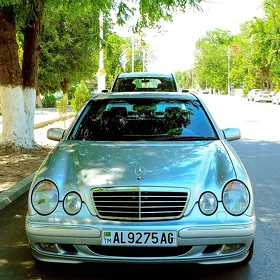 Mercedes-Benz E320 2000