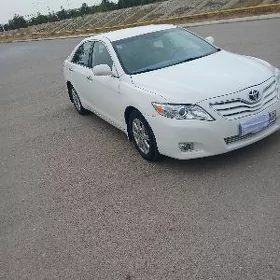 Toyota Camry 2010