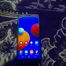 telefon M01