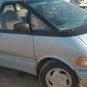 Toyota Previa 1991