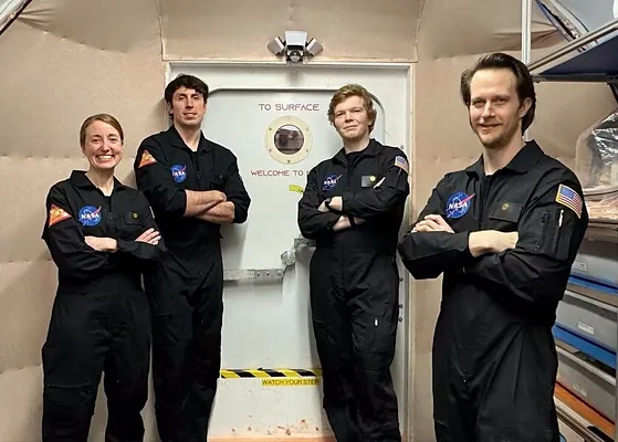Участники марсианского эксперимента NASA провели в изоляции 200 дней