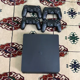 PlayStation 4 slim