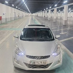 Hyundai Elantra 2011