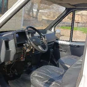 Ford E-250 1992