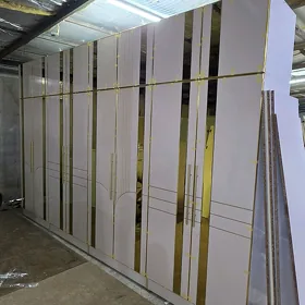 Mebel taze