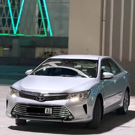 Toyota Camry 2016