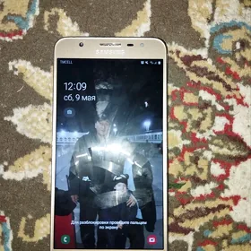 Samsung J7 praim2