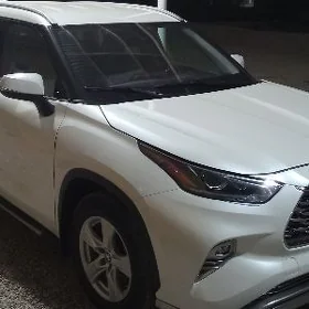 Toyota Highlander 2021