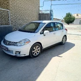 Nissan Versa 2010