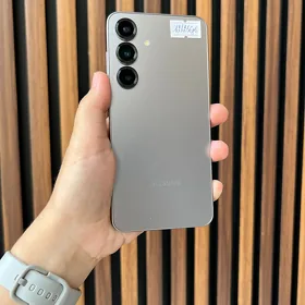 S25