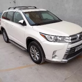 Toyota Highlander 2018