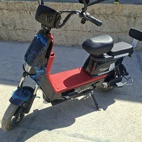 Tokly skuter samokat
