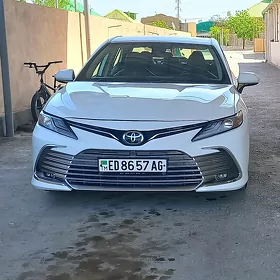 Toyota Camry 2020