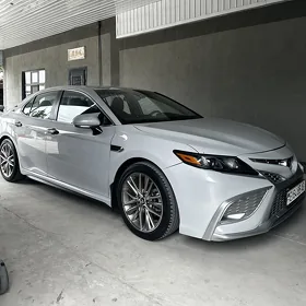 Toyota Camry 2022