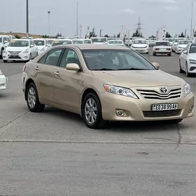 Toyota Camry 2011