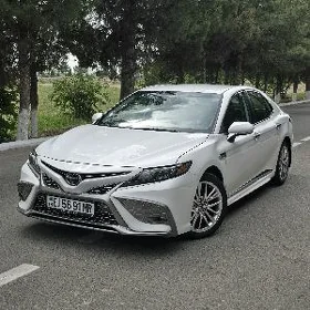 Toyota Camry 2023