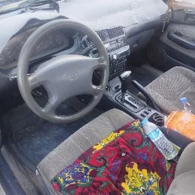 Toyota Carina 1993