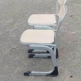 Mekdep oturgyçlar täze uladyk