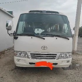 Toyota Coaster 2000