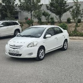 Toyota Yaris 2008