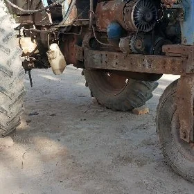 MTZ T-28 2000
