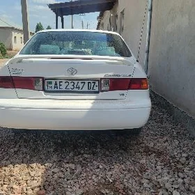 Toyota Camry 2001