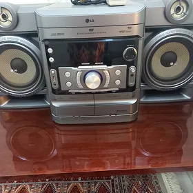 муз.центр LG