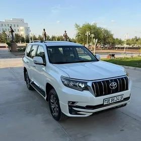 Toyota Land Cruiser Prado 2022