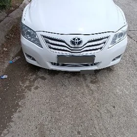 Toyota Camry 2011