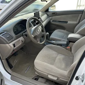 Toyota Camry 2005
