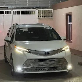 Toyota Sienna 2022