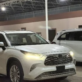 Toyota Highlander 2022