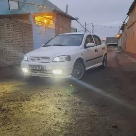 Opel Astra 2001