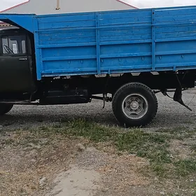Zil 130 1984