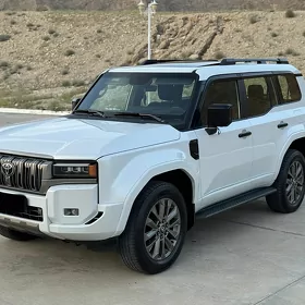 Toyota Land Cruiser Prado 2025