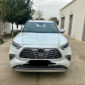 Toyota Highlander 2022