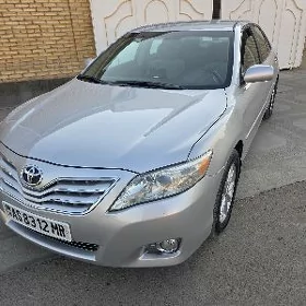 Toyota Camry 2011