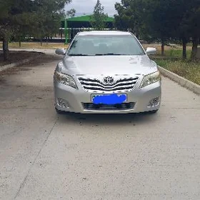 Toyota Camry 2011