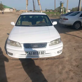 Toyota Camry 2000