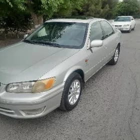 Toyota Camry 2000