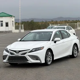 Toyota Camry 2023