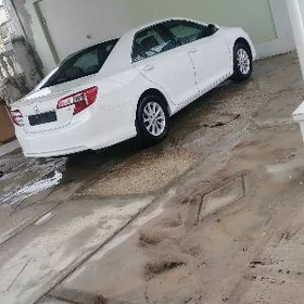 Toyota Camry 2015