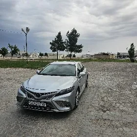 Toyota Camry 2023