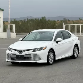 Toyota Camry 2022