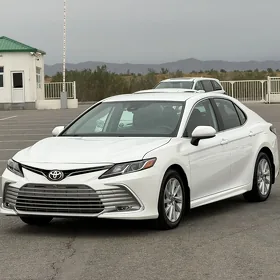 Toyota Camry 2022